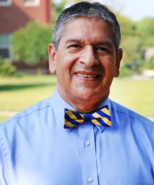 Carlos Linares_Faculty_Alen_South_Lake–University